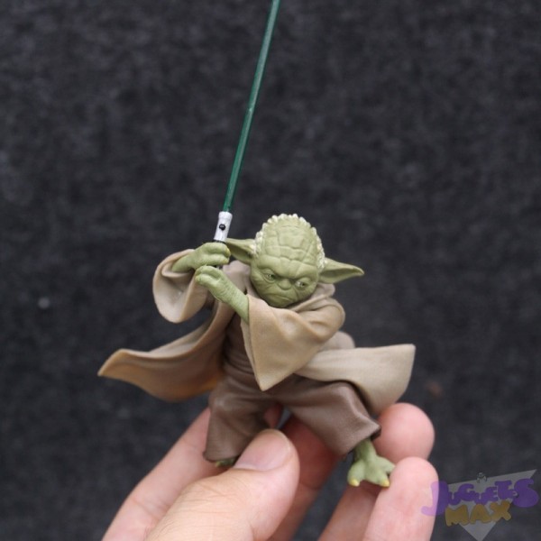 Maestro Yoda Con espada Star Wars 7CM...