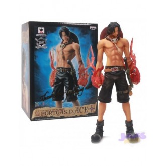 Portgas D. Ace con el Puño...