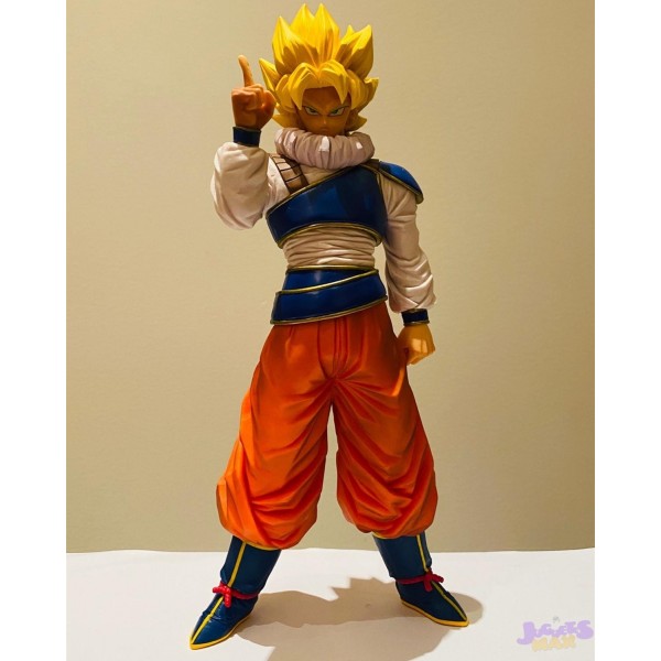 ‍Goku Super Sayan Con traje espacial Figura de Acción DBZ Super