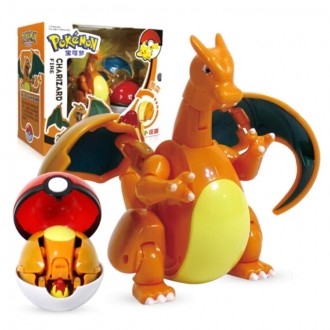 Charizard con Pokeball...